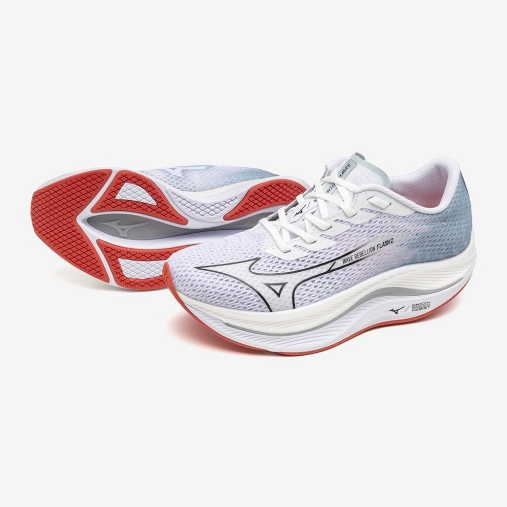 Mizuno Women's Gray and White Athletic Shoes
